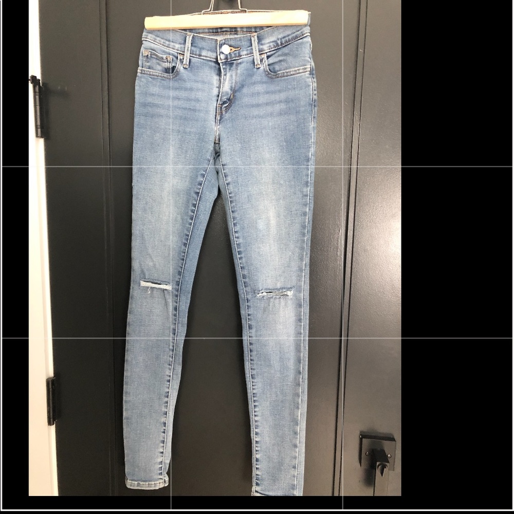 Levi’s designed cut Jean. Tight .